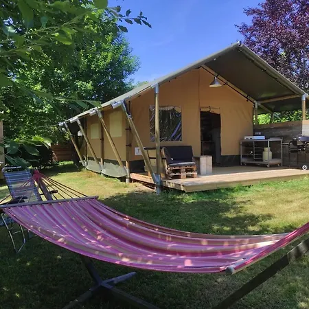 Zecamping 3 Etoiles Chiens Acceptes Vue Vallee Environnement Calme Luxury tent Chatel-Montagne