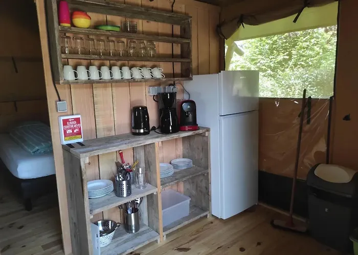 Zecamping 3 Chiens Acceptes Vue Vallee Environnement Calme Luxury tent Chatel-Montagne