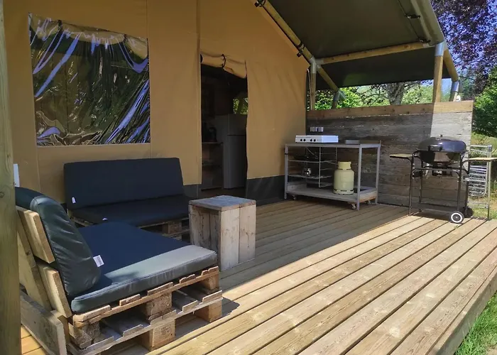 3 Etoiles - Piscine - Ccbeead