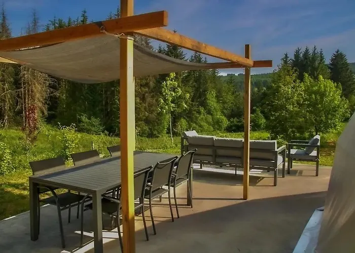 Luxury tent Zecamping 3 Chiens Acceptes Vue Vallee Environnement Calme