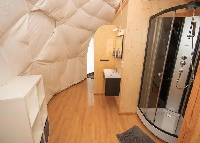 Luxury tent Zecamping 3 Chiens Acceptes Vue Vallee Environnement Calme